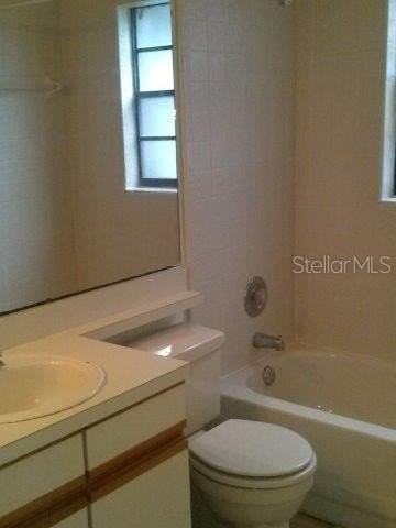 2026 Larkwood Dr - Photo 6 of 14