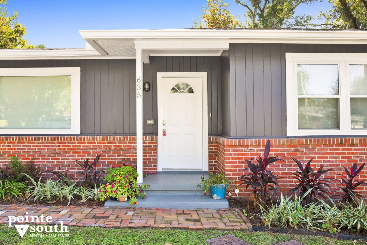 635 West Lee Street - Photo 3 of 28