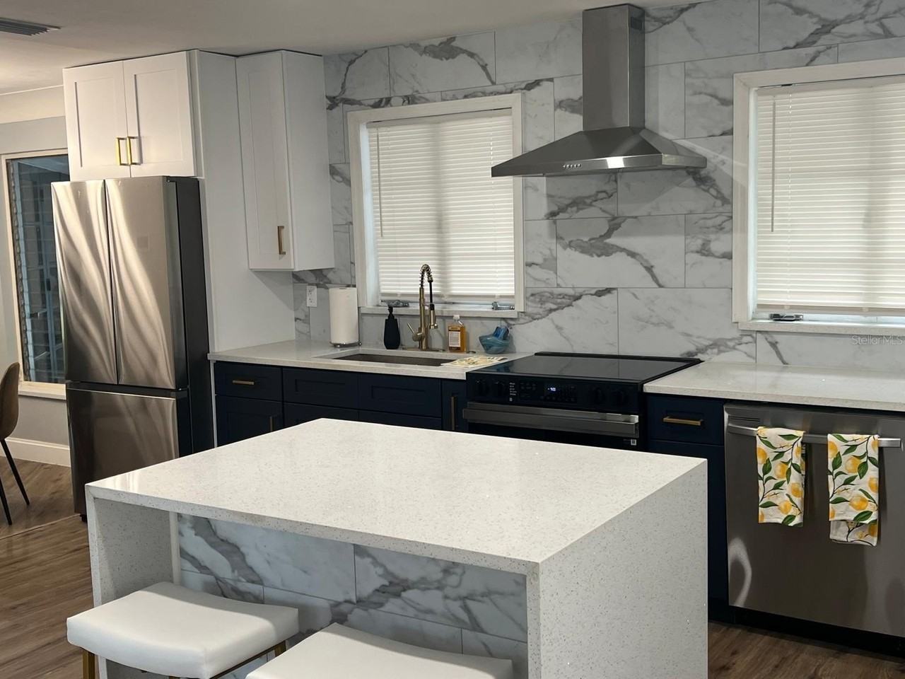 905 W 11th Ave - Photo 5 of 25