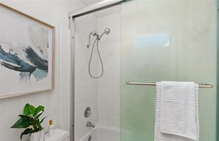 featured image of 2526 West Macarthur Boulevard