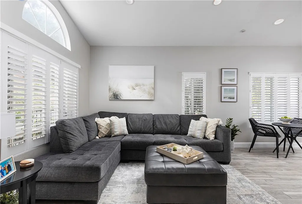 23412 Pacific Park Dr - Photo 5 of 13