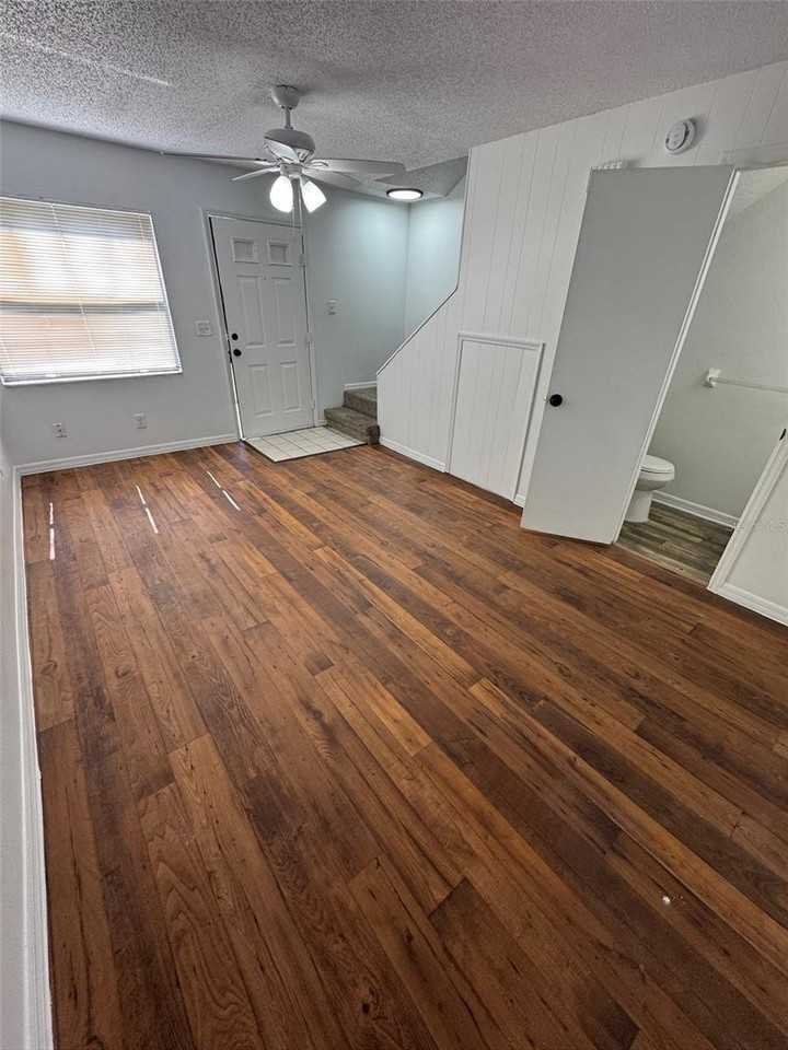 1735 Ne 14th St - Photo 5 of 17