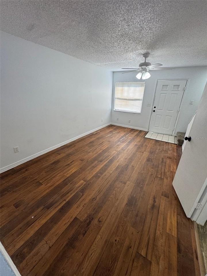 1735 Ne 14th St - Photo 7 of 17