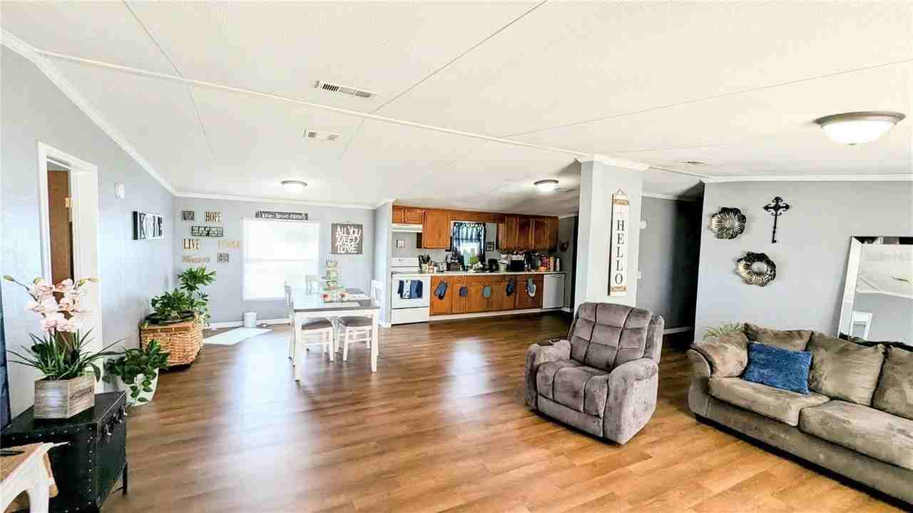 6025 Polk City Rd - Photo 2 of 13