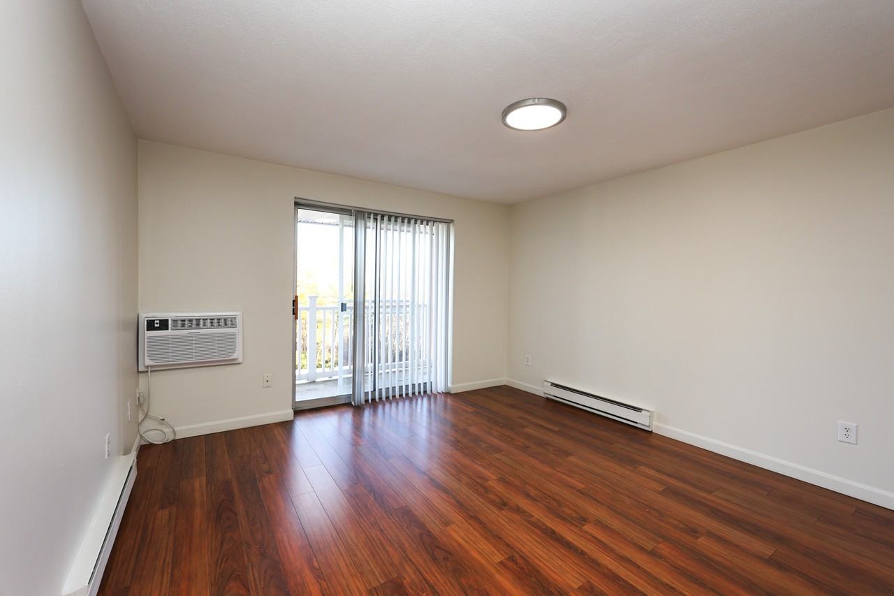 1 Sea St #1 - Photo 4 of 16