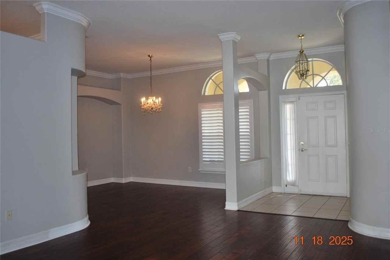 10021 Remington Drive - Photo 3 of 32