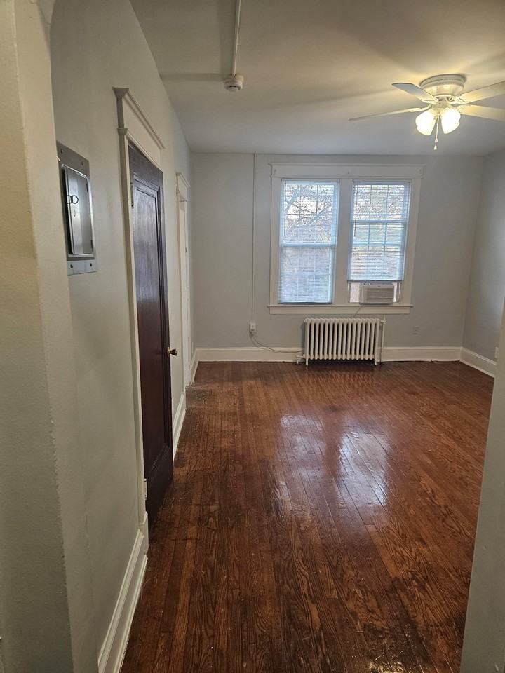 3325 Martin Luther King Jr Ave Se - Photo 4 of 17