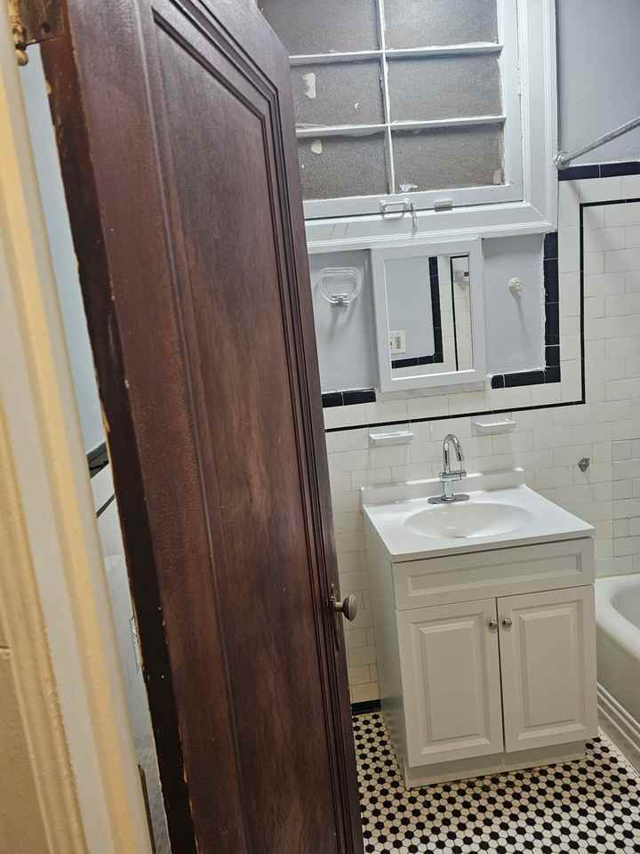 3325 Martin Luther King Jr Ave Se - Photo 6 of 17