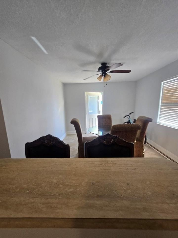 3918 W Robson St - Photo 7 of 20