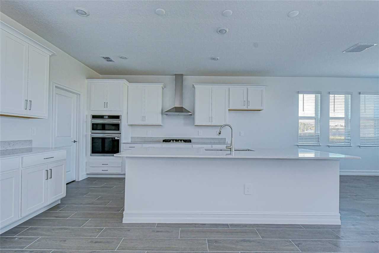 9438 Gladsome Dr - Photo 2 of 50