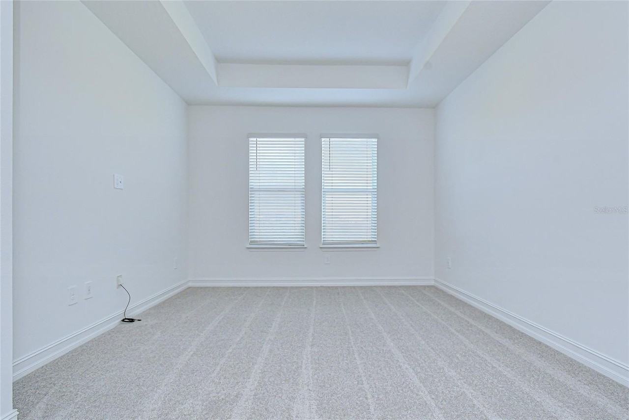 9438 Gladsome Dr - Photo 5 of 50