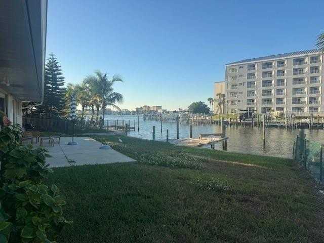 216 Palm Island Northwest