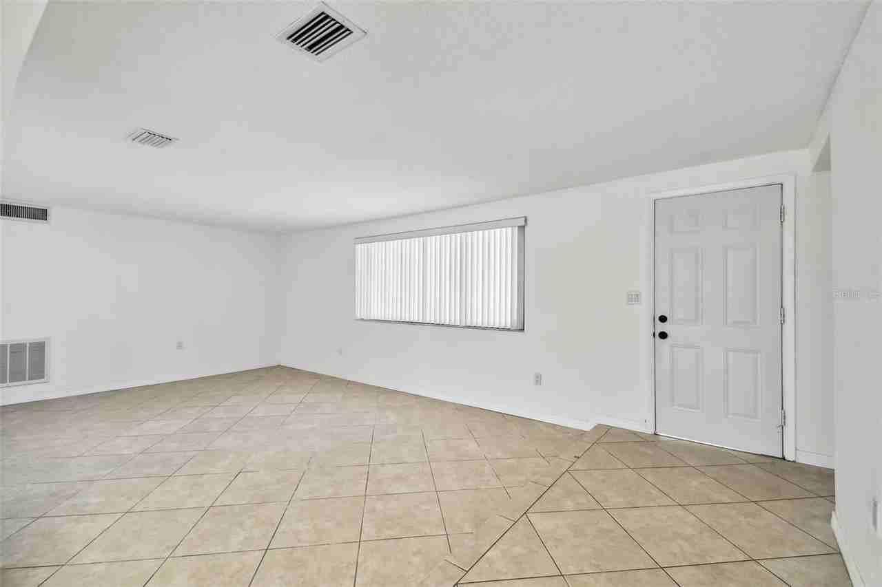 3248 Rock Valley Dr - Photo 4 of 49