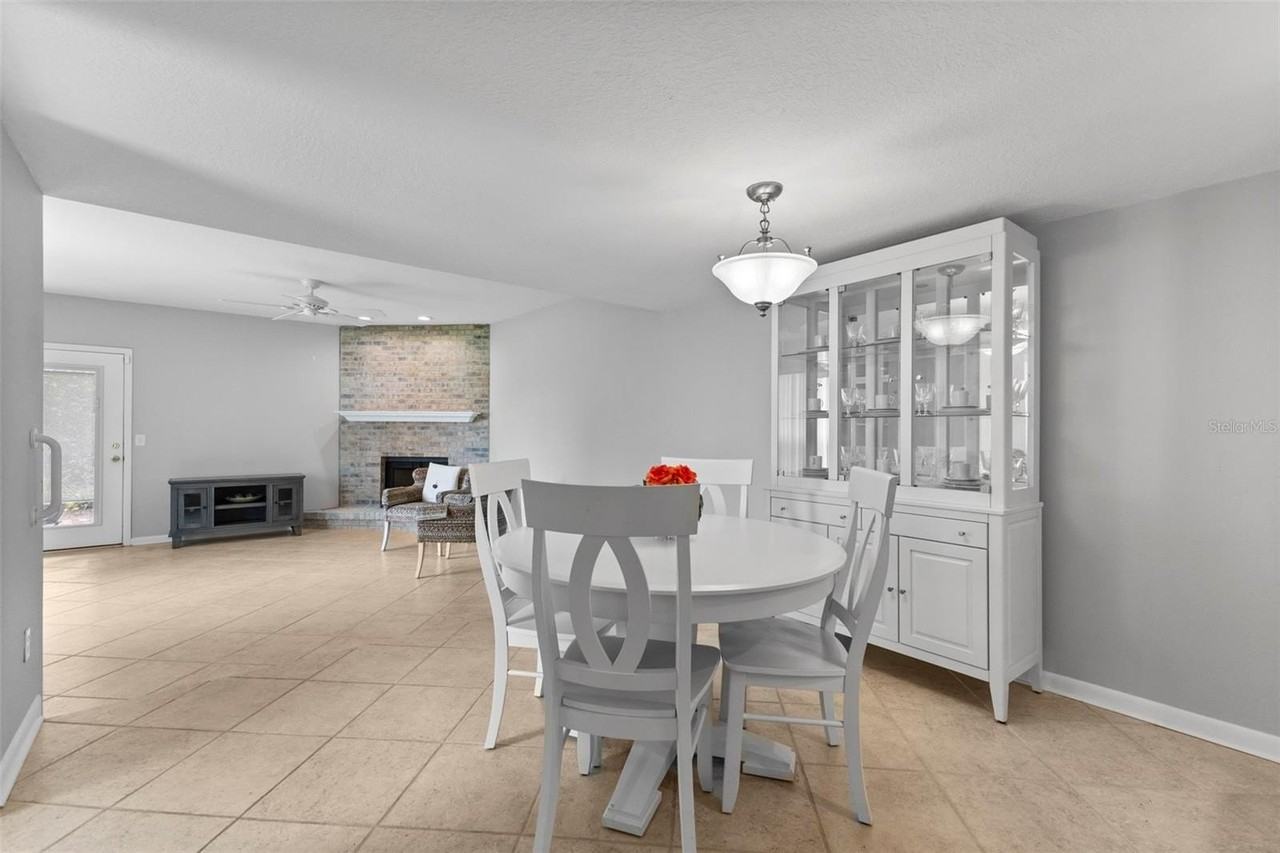 3010 W Grovewood Ct #D - Photo 2 of 36