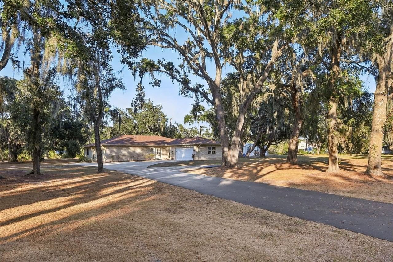 5706 Durant Rd - Photo 4 of 42