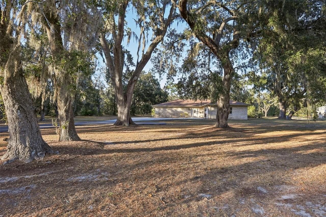 5706 Durant Rd - Photo 6 of 42