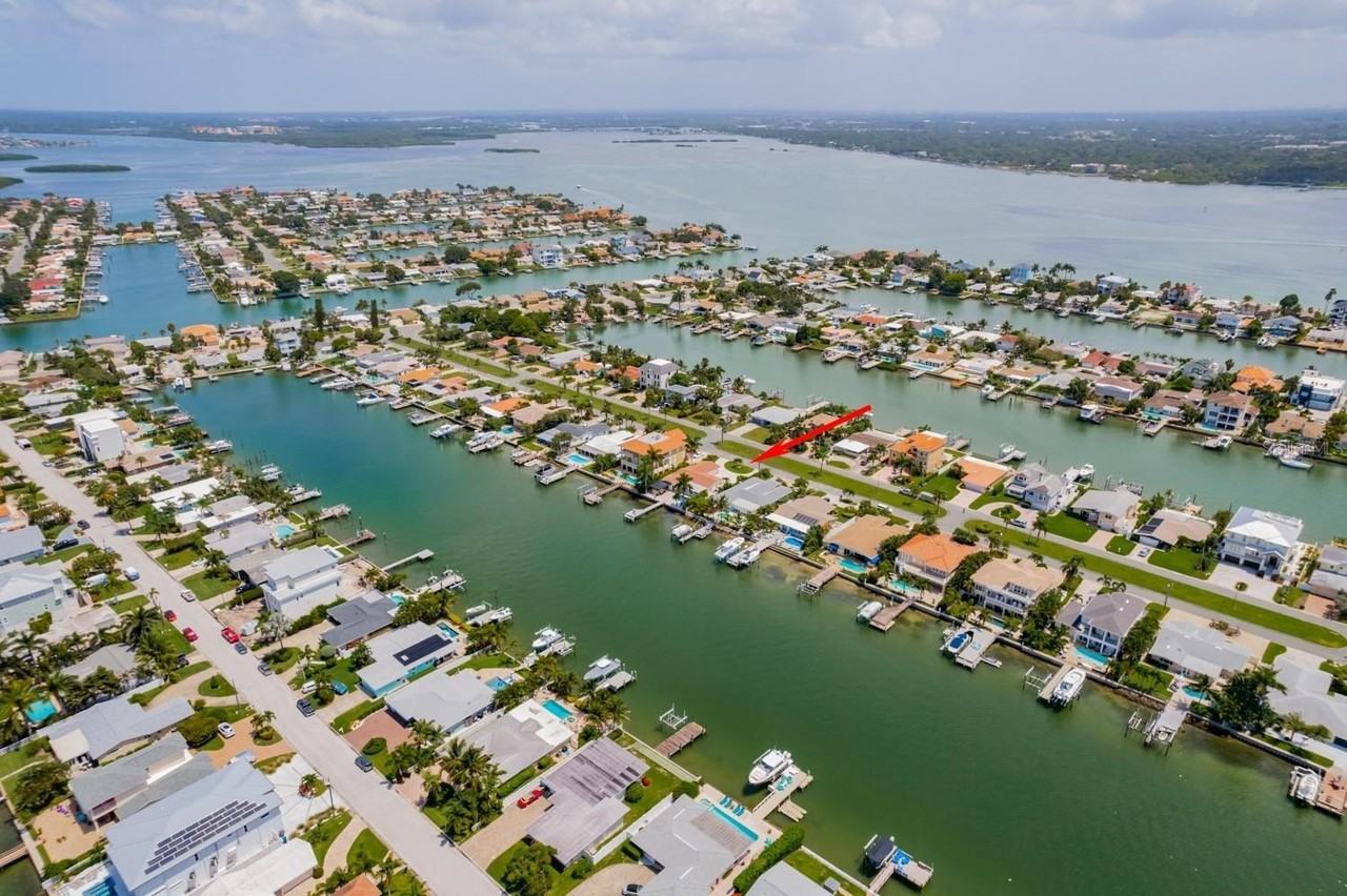 11240 7th St E - Photo 5 of 50