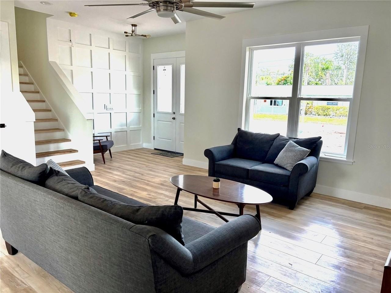 14733 Sunset Dr - Photo 4 of 31