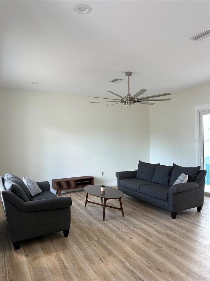 14733 Sunset Dr - Photo 5 of 31