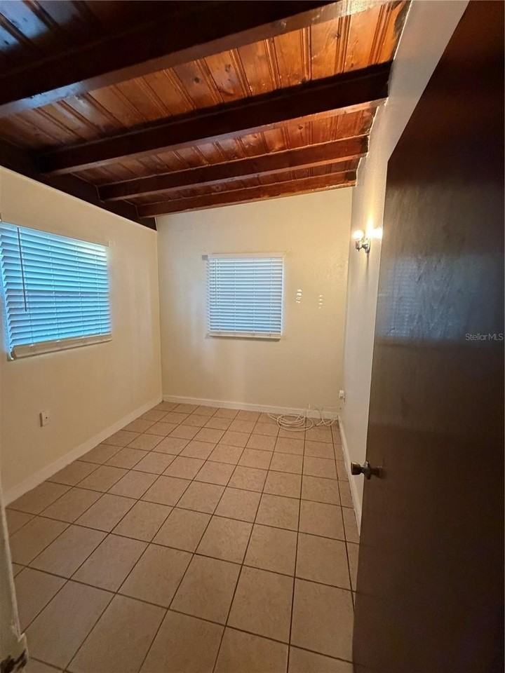 3612 E Osborne Ave #A - Photo 5 of 10