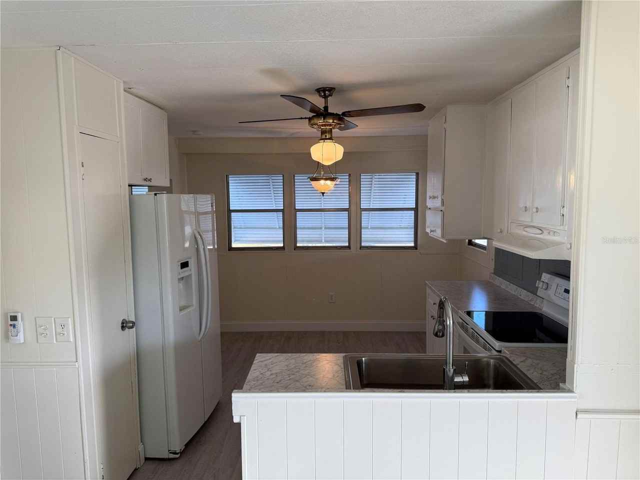 10805 Tioga Dr - Photo 5 of 15