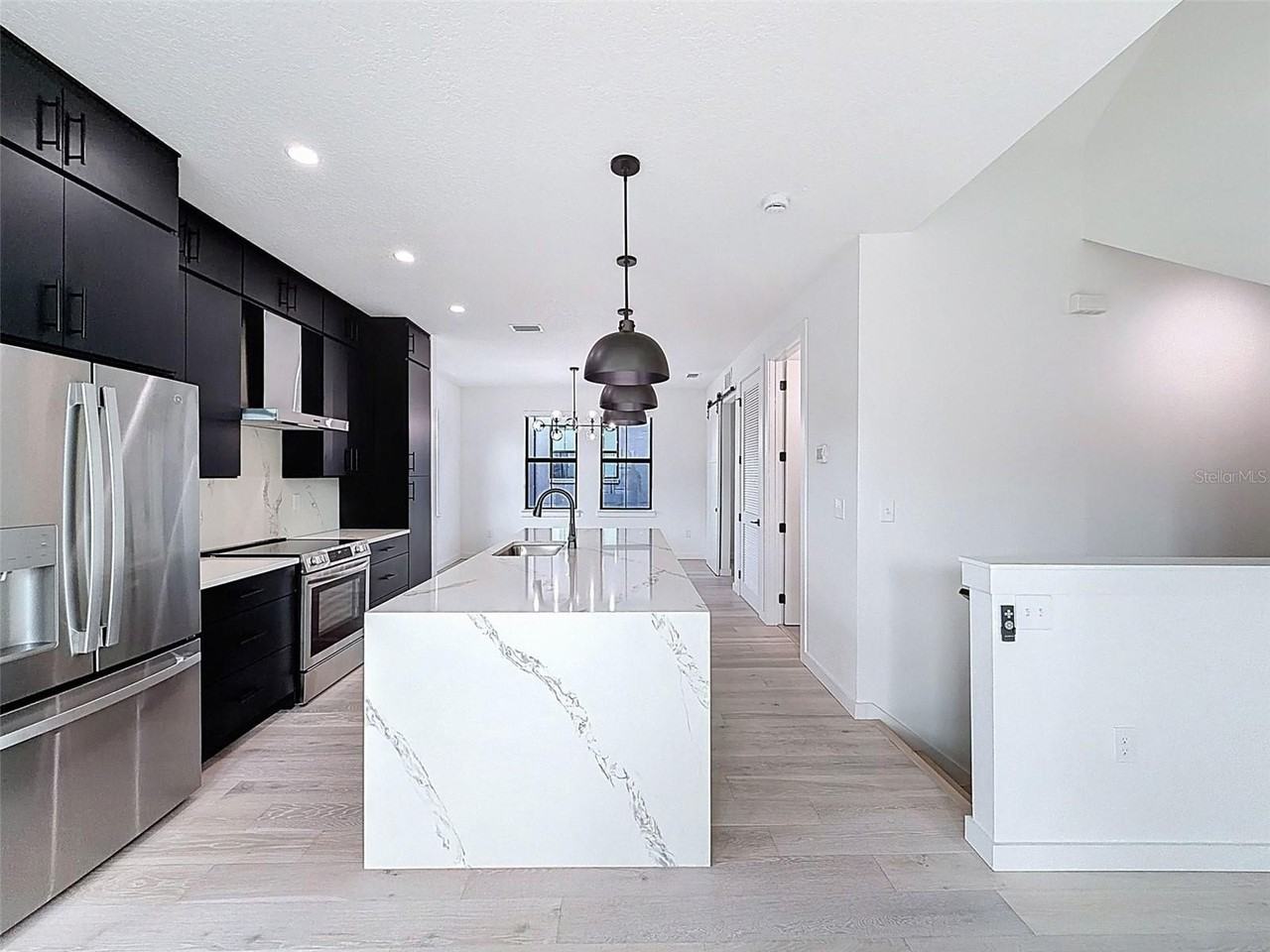 1302 East Kay Street #1 - Photo 7 of 45