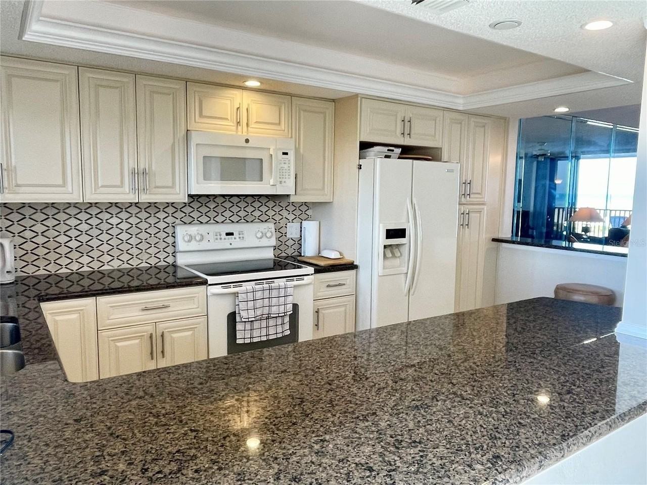 1290 Gulf Blvd #302 - Photo 5 of 30