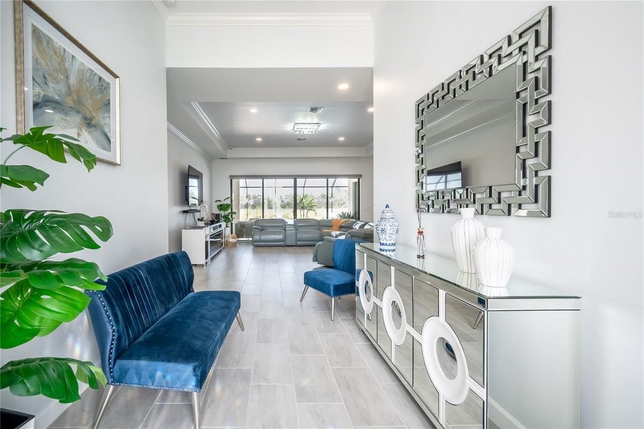 11673 Rolling Falls Bend - Photo 4 of 26