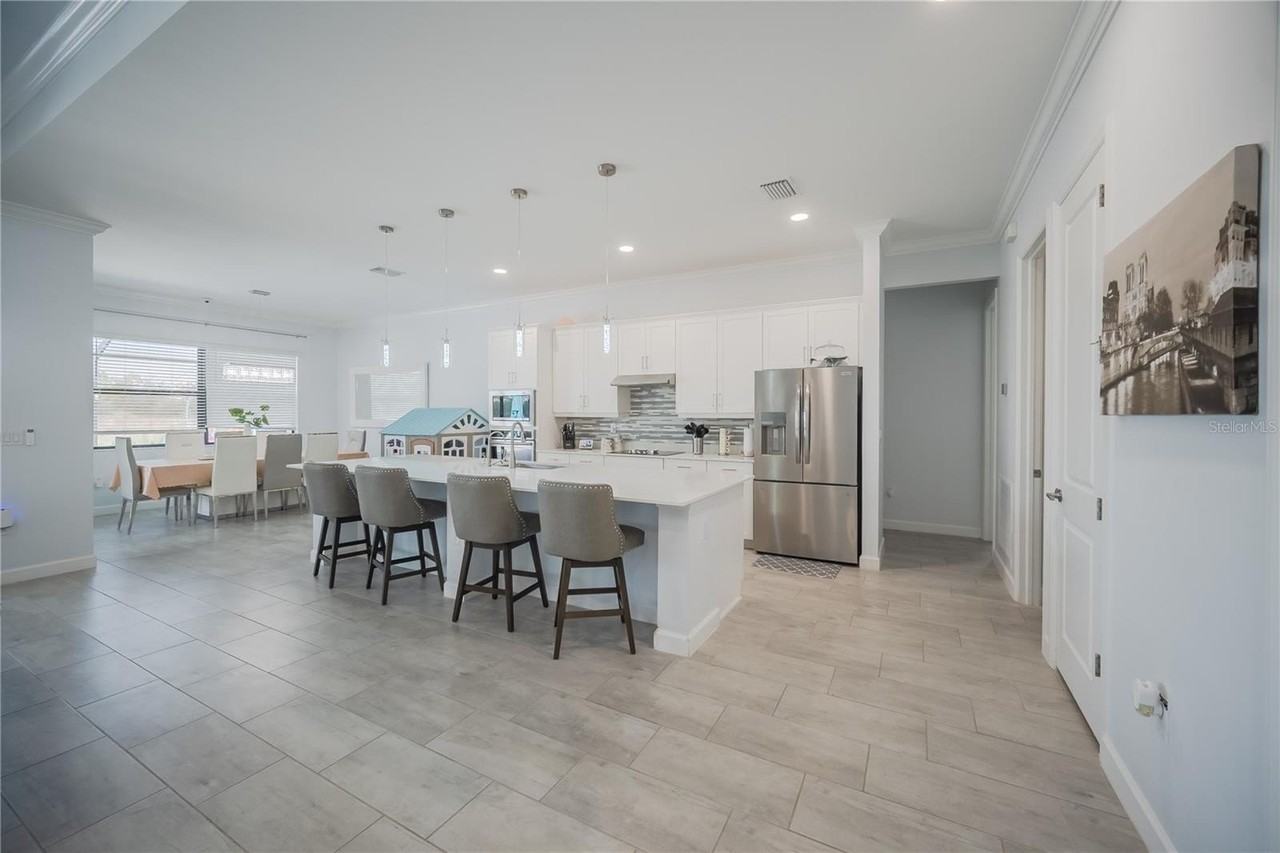 11673 Rolling Falls Bend - Photo 7 of 26