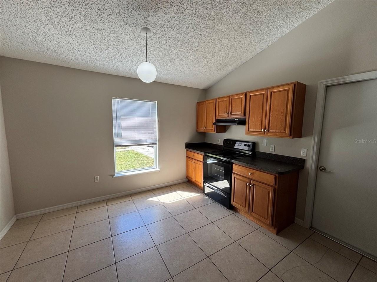 3416 Sanborn Ln - Photo 5 of 13