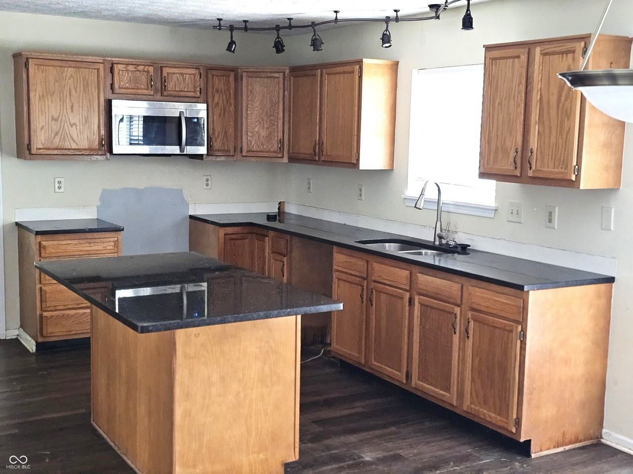 3916 Jekyll Ct - Photo 7 of 18