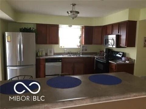 17917 Cristin Way - Photo 2 of 11