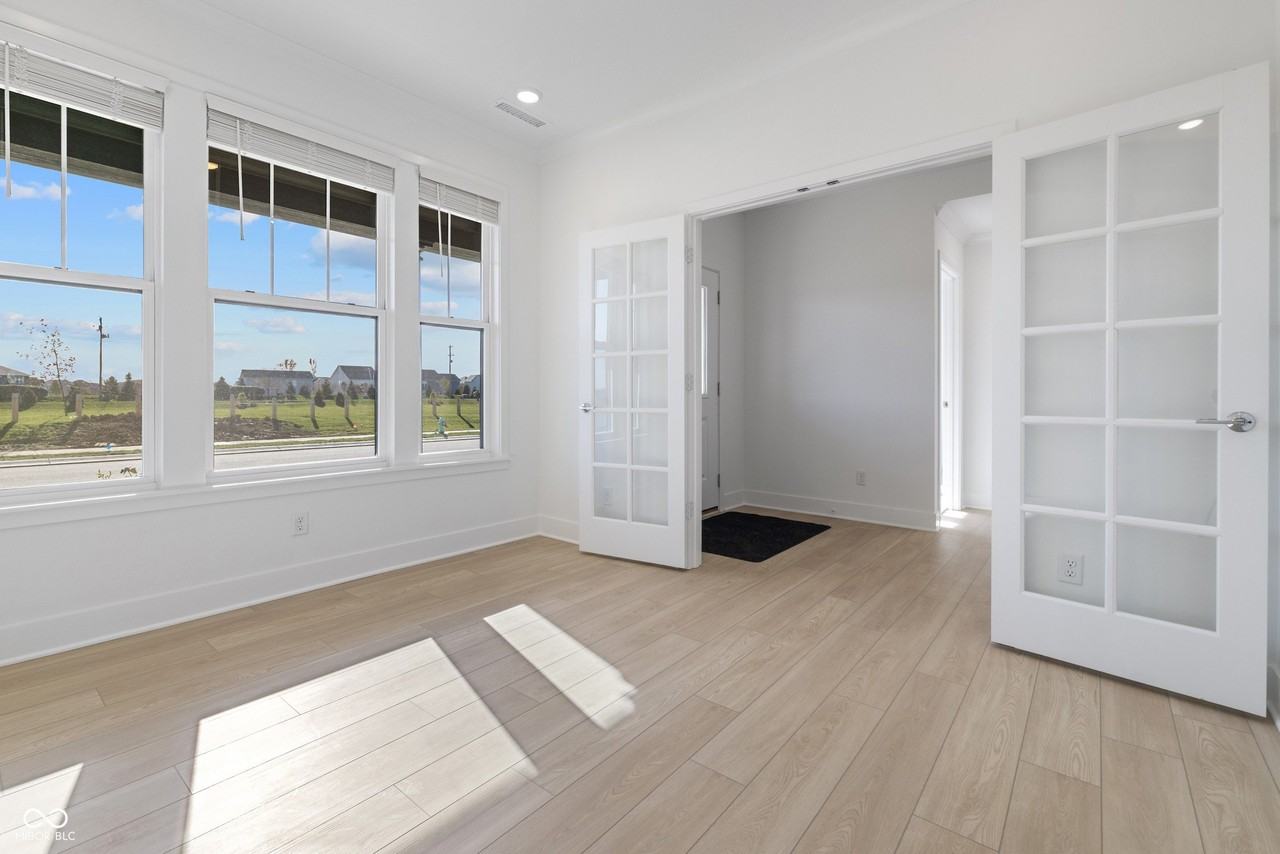 15440 Cardonia Rd - Photo 5 of 50