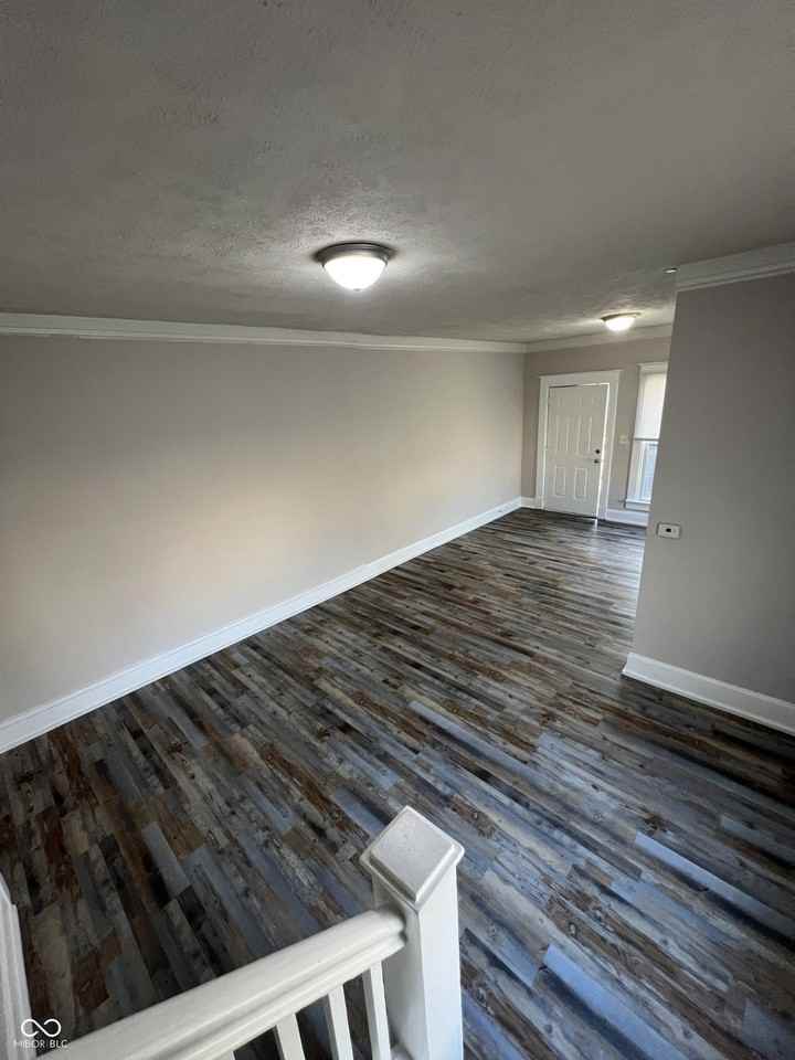 3249 N Kenwood Ave - Photo 7 of 21