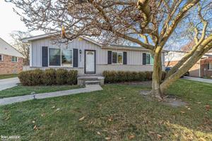 featured image of 3043 Heritage Drive