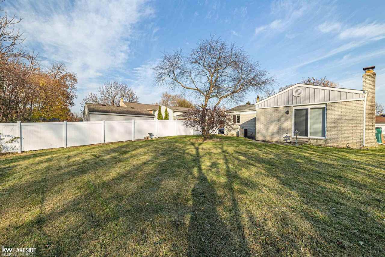 3043 Heritage Dr - Photo 5 of 29