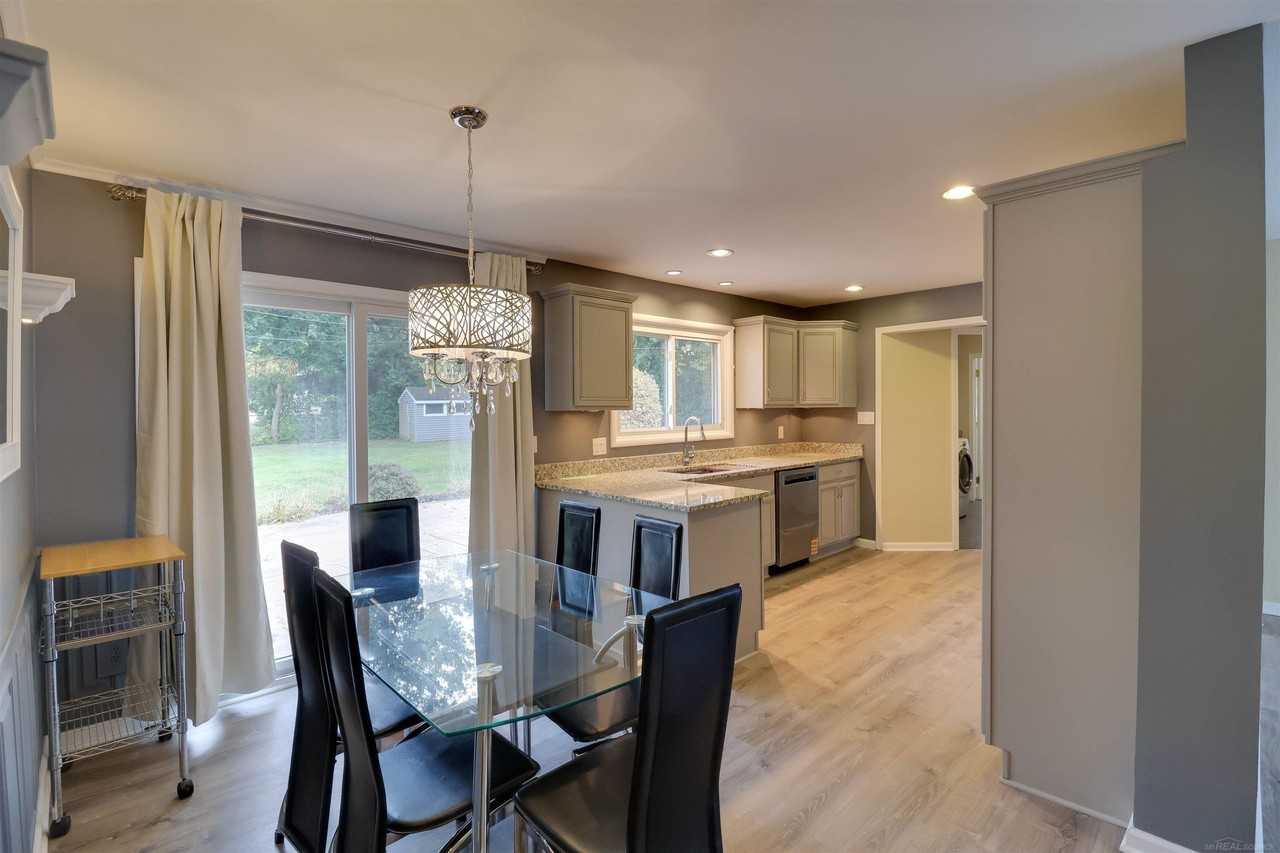 1977 Swaranne Dr - Photo 7 of 22