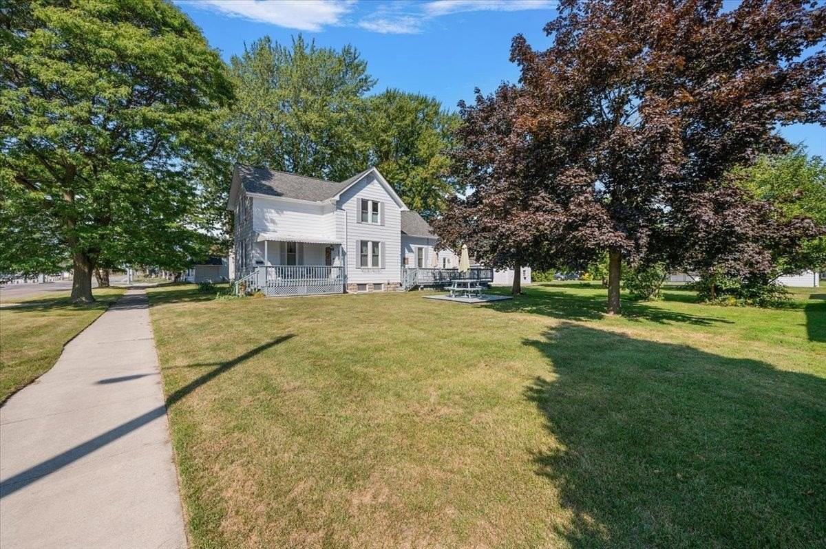 336 Chartier - Photo 2 of 47