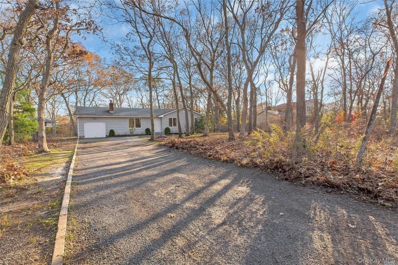 51 Ocean Ave - Photo 2 of 15