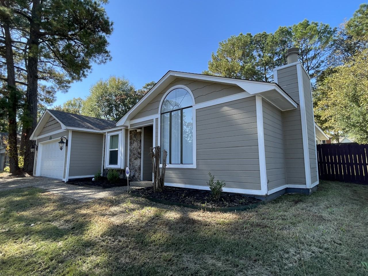 13902 Wimbledon Loop - Photo 2 of 19
