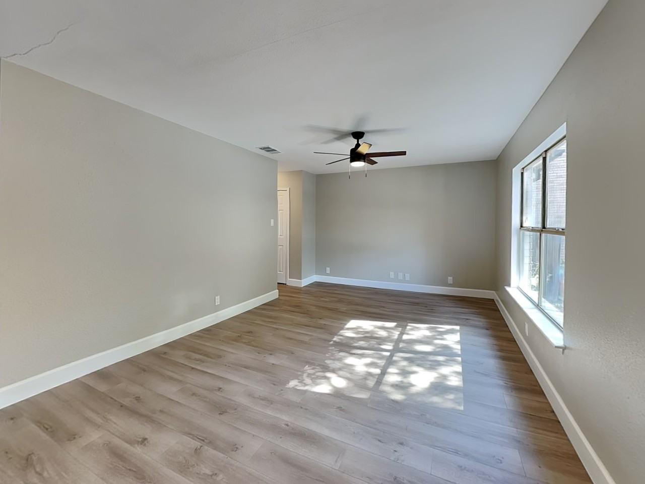 8011 Manderly Pl - Photo 6 of 19