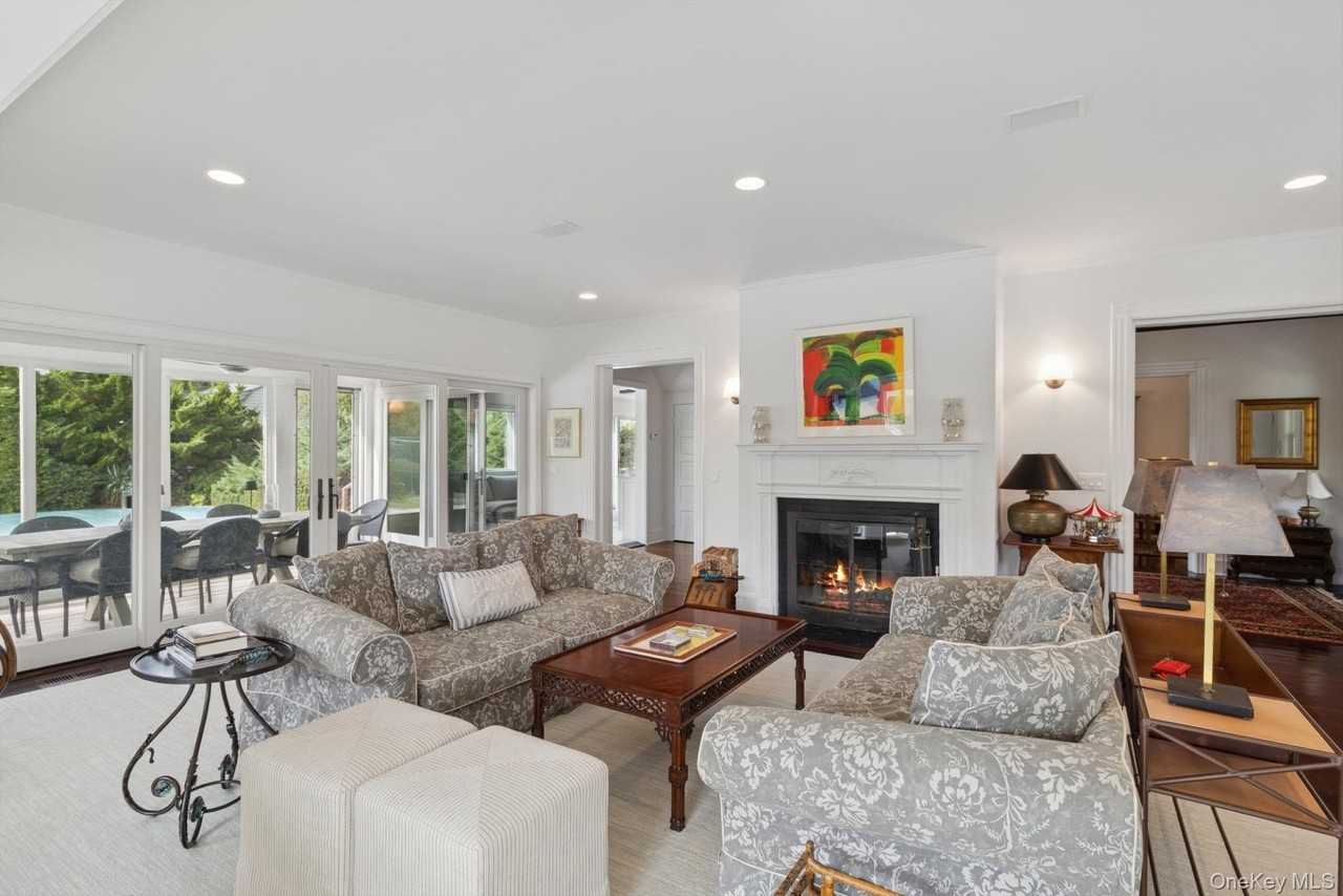 91 Beach Ln - Photo 7 of 34