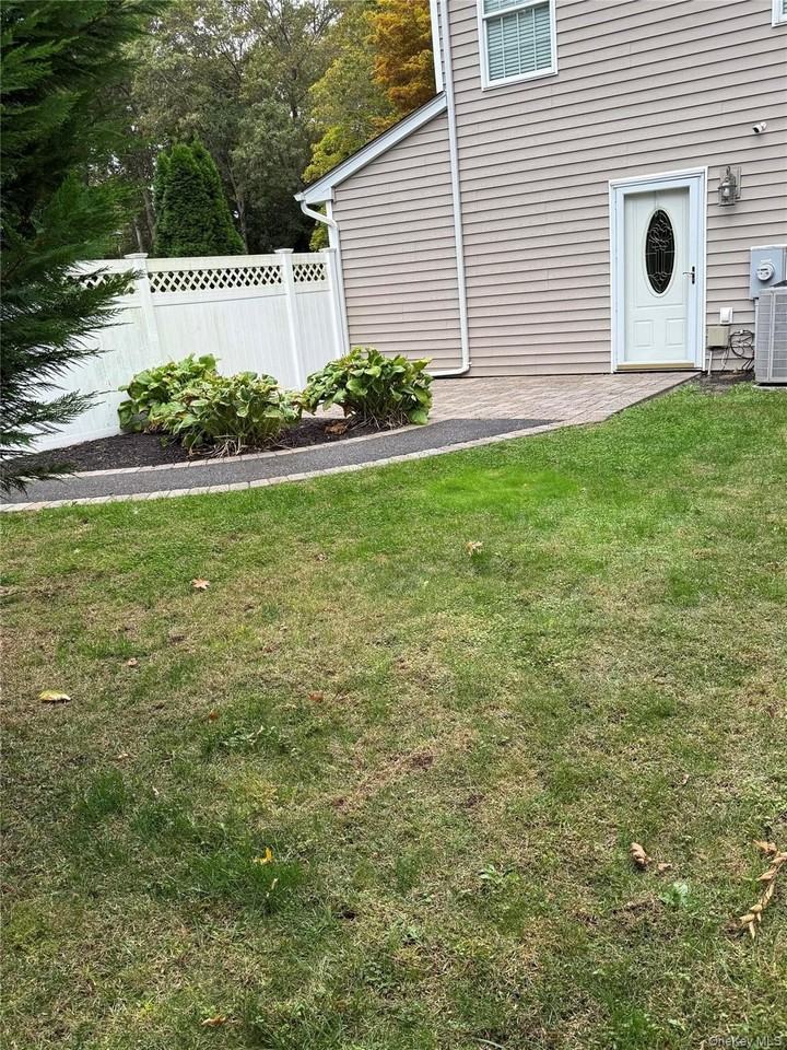 38 Chelsea Drive - Photo 5 of 16