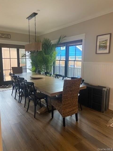 224 Wilmot Rd - Photo 5 of 17