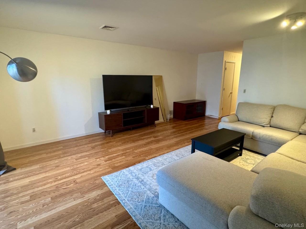 51 Deer Ct Dr - Photo 7 of 24