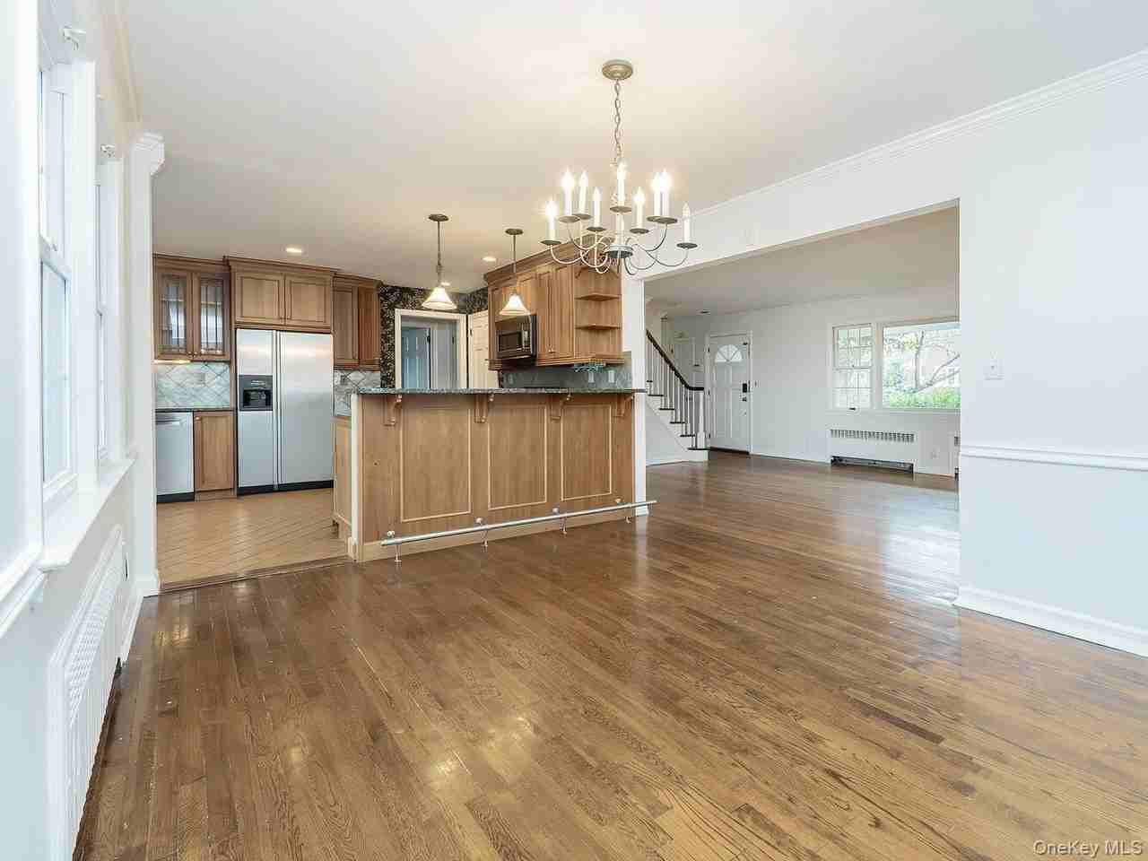 41 S 4th St - Photo 6 of 39