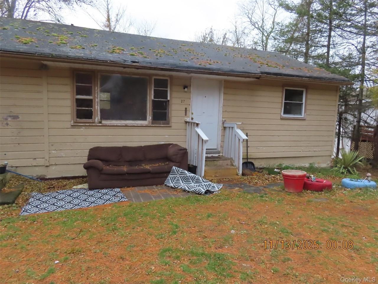 27 Sunny Ln - Photo 2 of 13