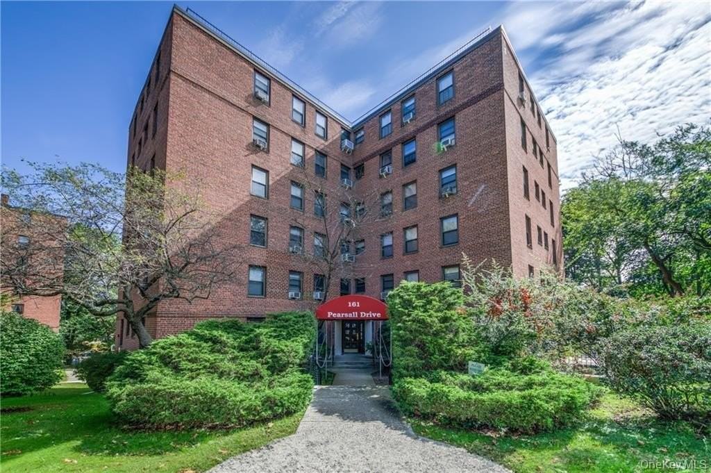 161 Pearsall Dr Apt 6f #6F - Photo 4 of 21