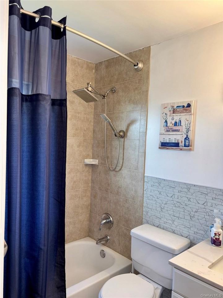 33 Farber Dr Unit 33 #33 - Photo 4 of 6