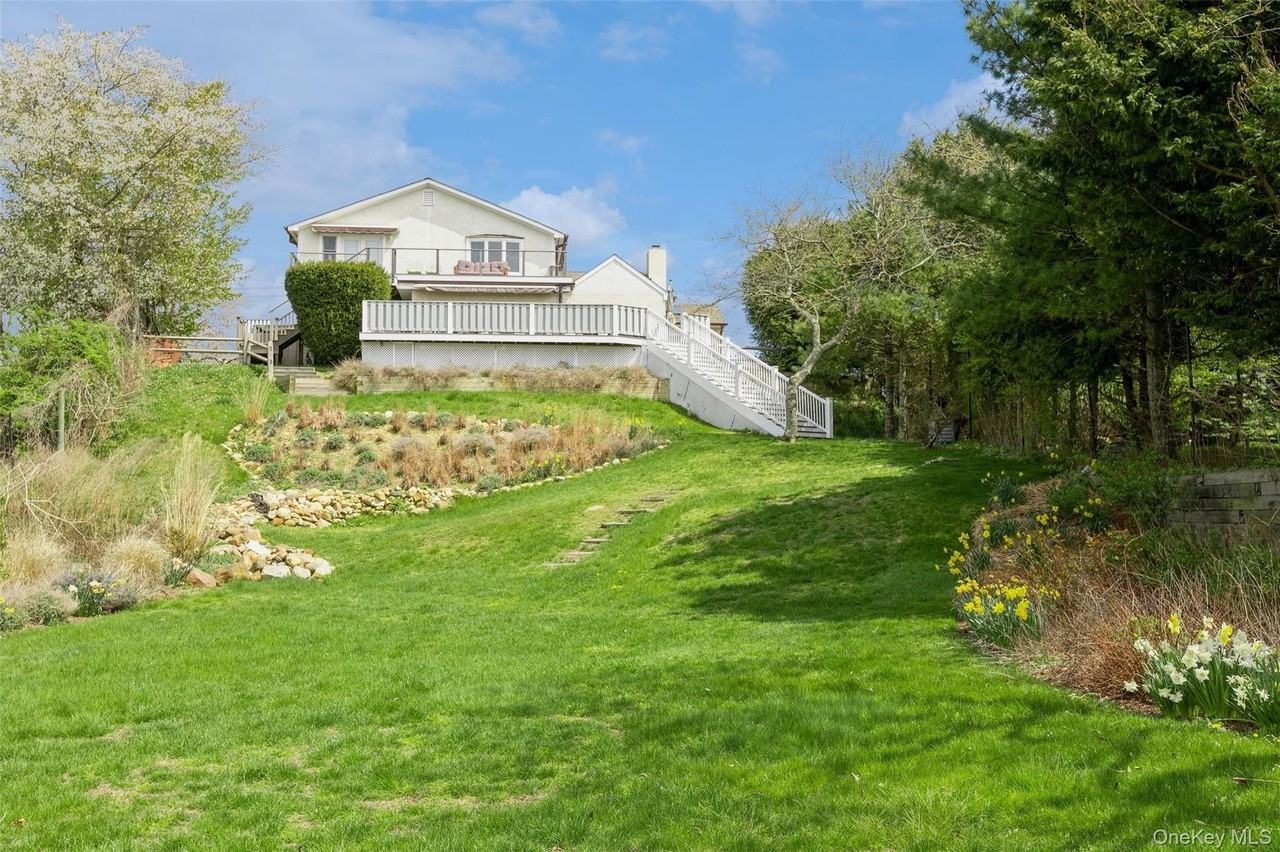 155 South Essex Street - Photo 3 of 11